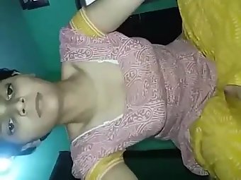 Indian Sex Scandal involving a horny Kanpur college student