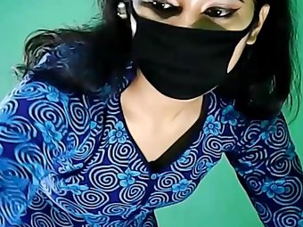 horny girl Naseem displays nude body