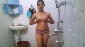 Indian sage in the shower getting her pussy clean