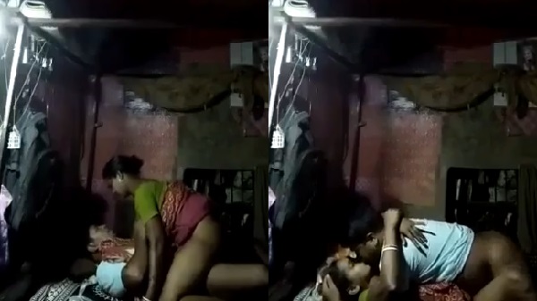 Desi video of Hot Chudai of Village Mami