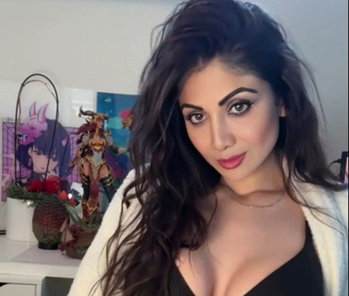 Shilpa Shetty tease hot body deepfake
