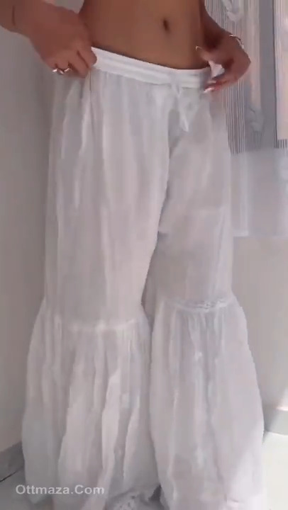 Sofia Ansari nude striptease video